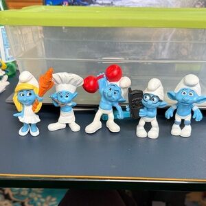 Smurfette & Smurf Friends Figure Set - Blue and White Collectible Toys